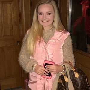 Meet your Posher, Hannah